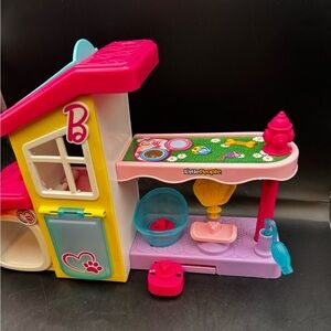 Fisher Price Barbie Little People Pet Grooming Center Shop Sounds Tested/Works